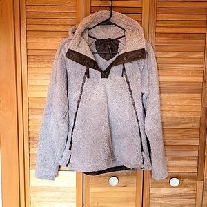 Womens Pullover